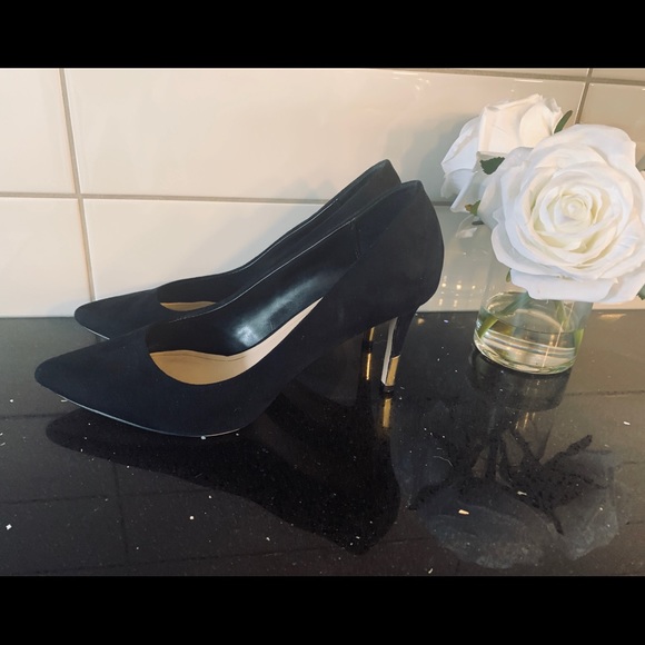 Aldo Suede Gold Accent Heels - Picture 8 of 8